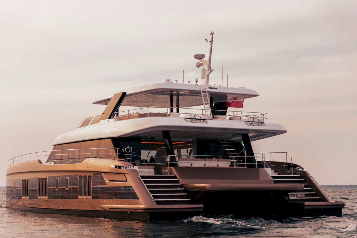 Die 80 Sunreef Power Eco wird auf der Fort Lauderdale Boat Show 2023 ihr Debüt geben.